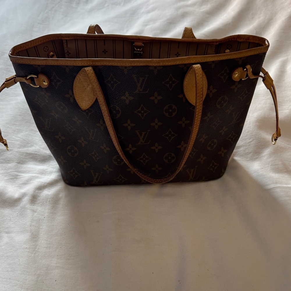 Louis Vuitton Monogram Canvas Tote in Brown and Tan